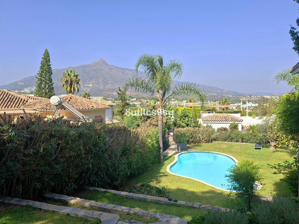 Te koop Vrijstaande Villa Costa Del Sol Aloha € 2.495.000,-