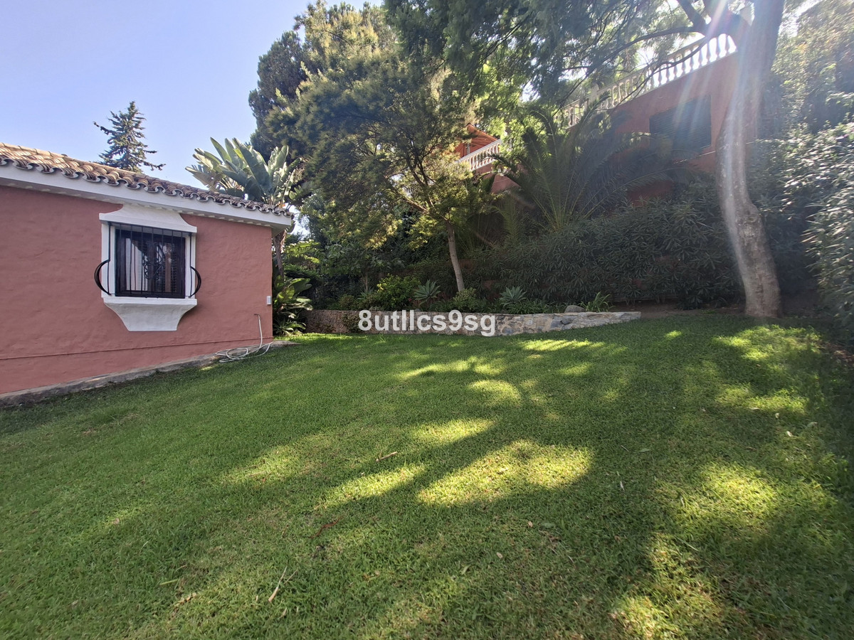 Te koop Vrijstaande Villa Costa Del Sol Aloha € 2.495.000,-