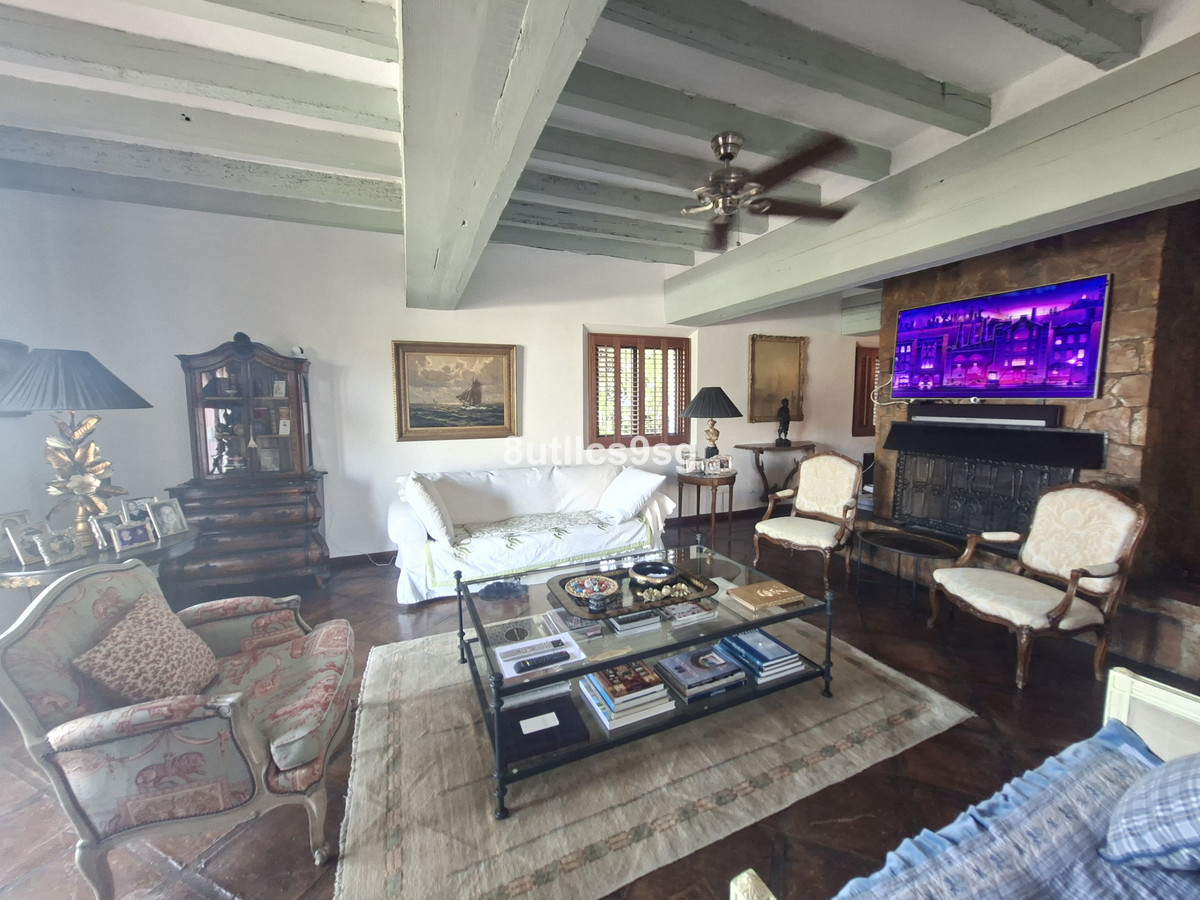 Te koop Vrijstaande Villa Costa Del Sol Aloha € 2.495.000,-