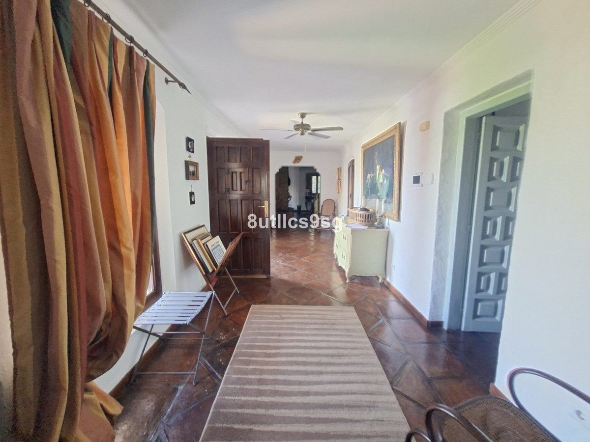 Te koop Vrijstaande Villa Costa Del Sol Aloha € 2.495.000,-