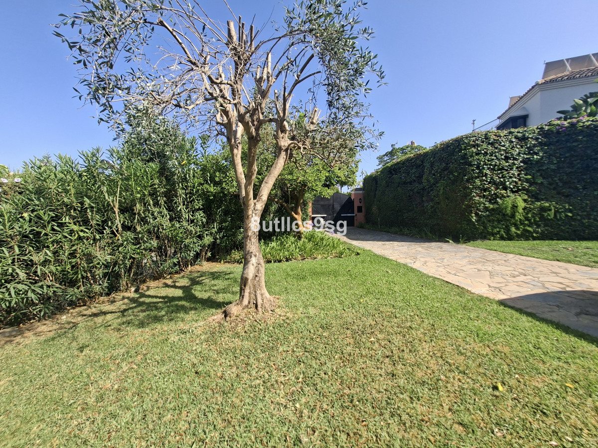 Te koop Vrijstaande Villa Costa Del Sol Aloha € 2.495.000,-