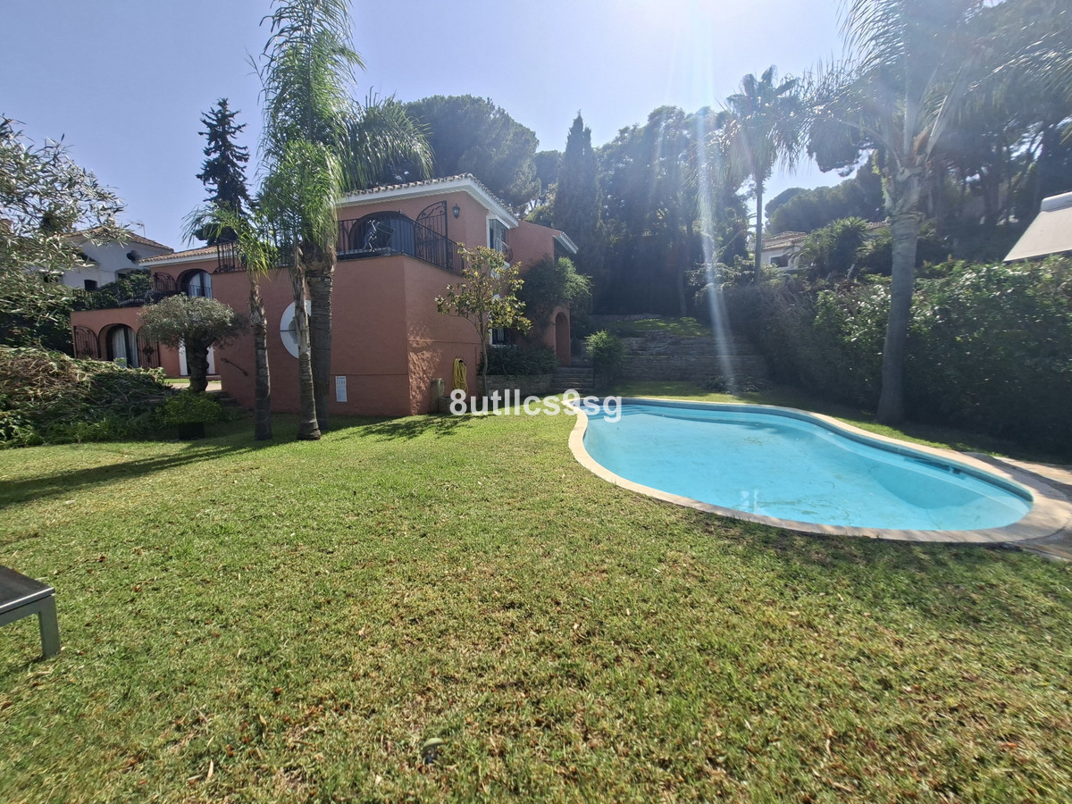 Te koop Vrijstaande Villa Costa Del Sol Aloha € 2.495.000,-