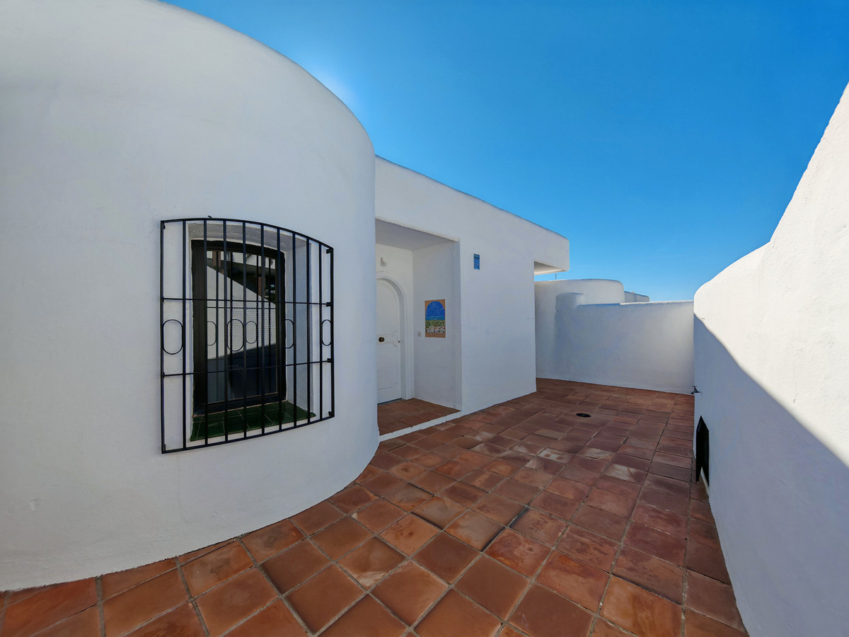 Te koop Herenhuis Costa Del Sol Cabopino € 750.000,-