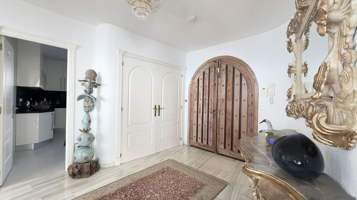 Te koop Vrijstaande Villa Costa Del Sol Benalmadena Costa € 3.200.000,-