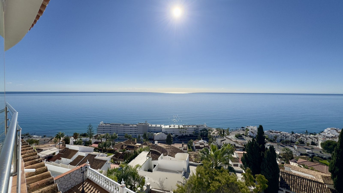 Te koop Vrijstaande Villa Costa Del Sol Benalmadena Costa € 3.200.000,-