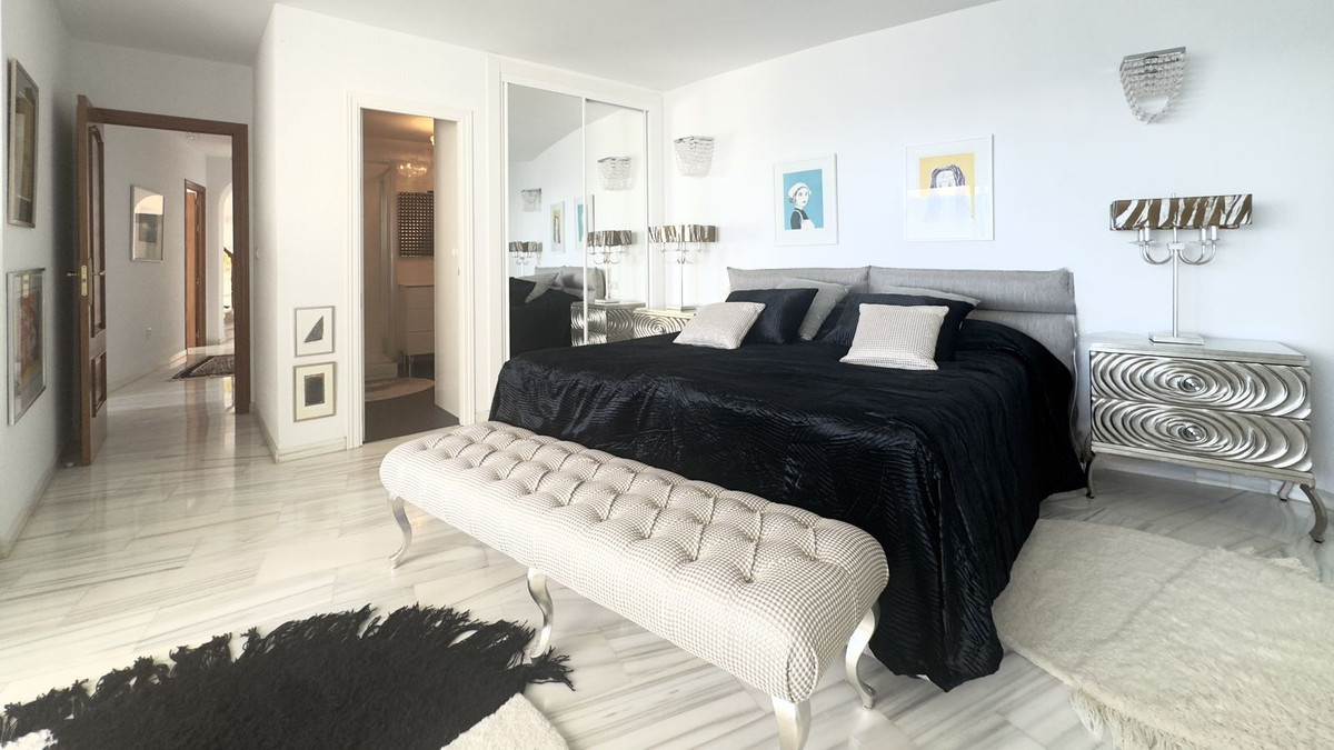 Te koop Vrijstaande Villa Costa Del Sol Benalmadena Costa € 3.200.000,-