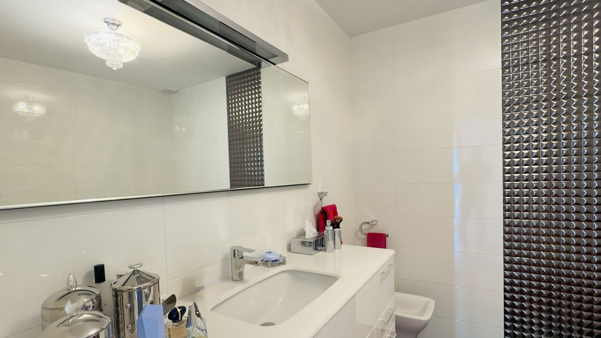 Te koop Vrijstaande Villa Costa Del Sol Benalmadena Costa € 3.200.000,-