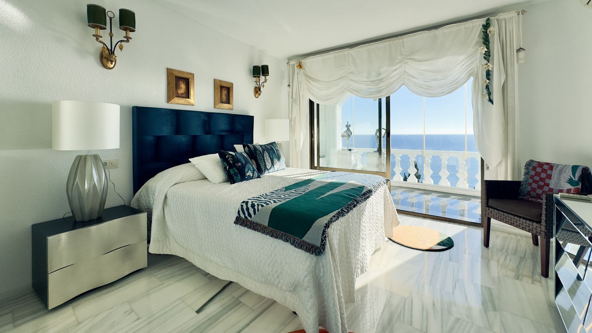 Te koop Vrijstaande Villa Costa Del Sol Benalmadena Costa € 3.200.000,-