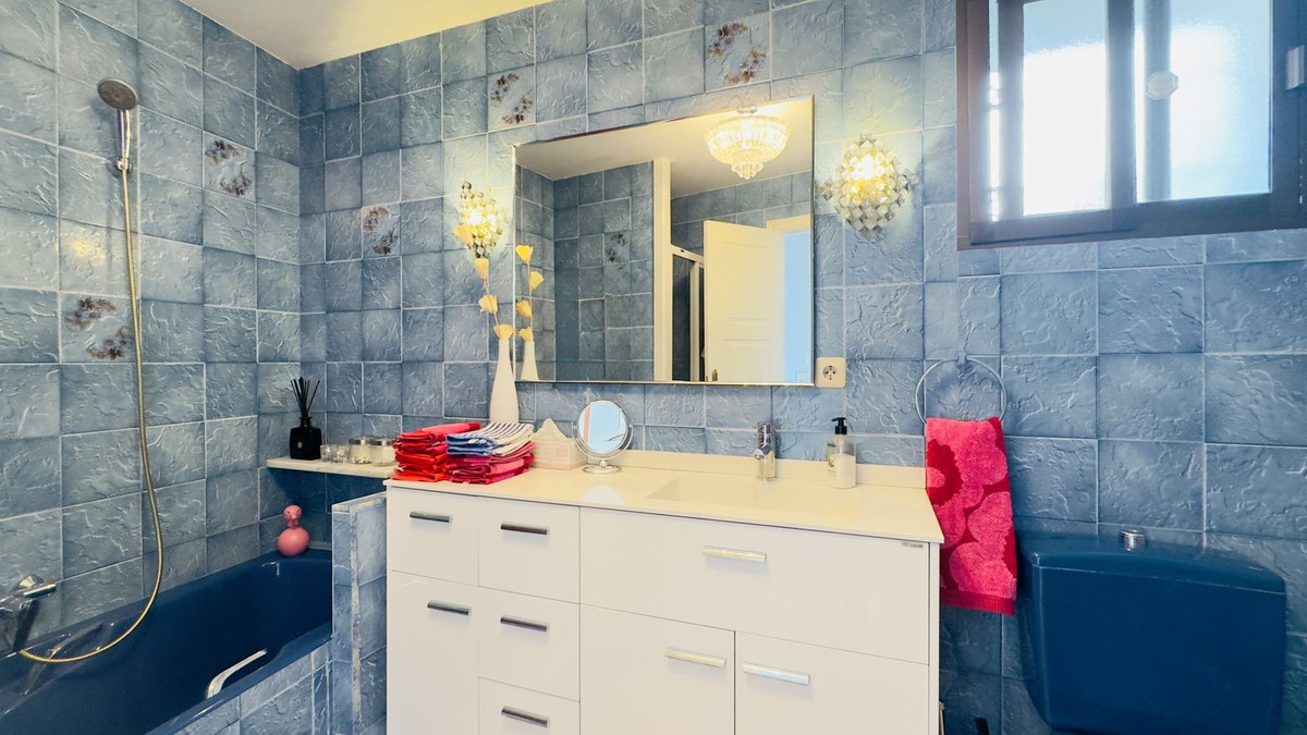 Te koop Vrijstaande Villa Costa Del Sol Benalmadena Costa € 3.200.000,-