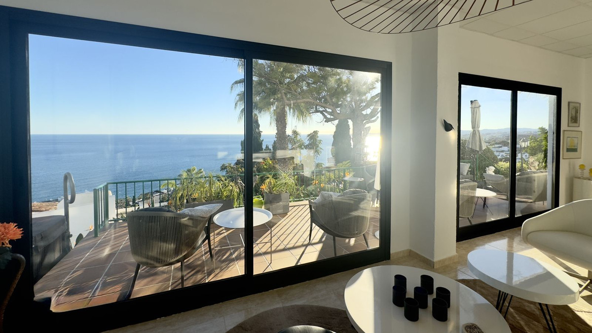 Te koop Vrijstaande Villa Costa Del Sol Benalmadena Costa € 3.200.000,-