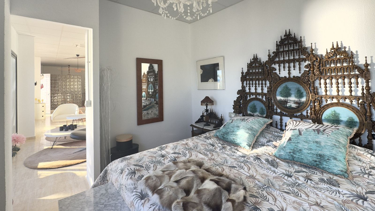 Te koop Vrijstaande Villa Costa Del Sol Benalmadena Costa € 3.200.000,-