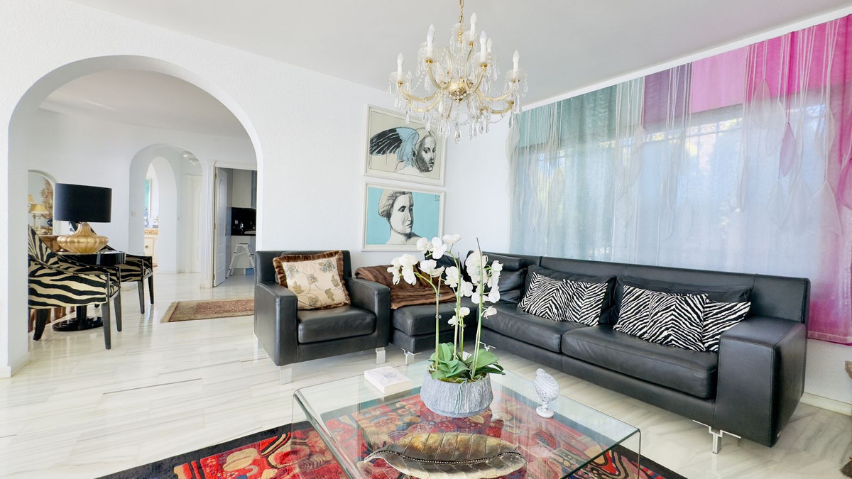 Te koop Vrijstaande Villa Costa Del Sol Benalmadena Costa € 3.200.000,-