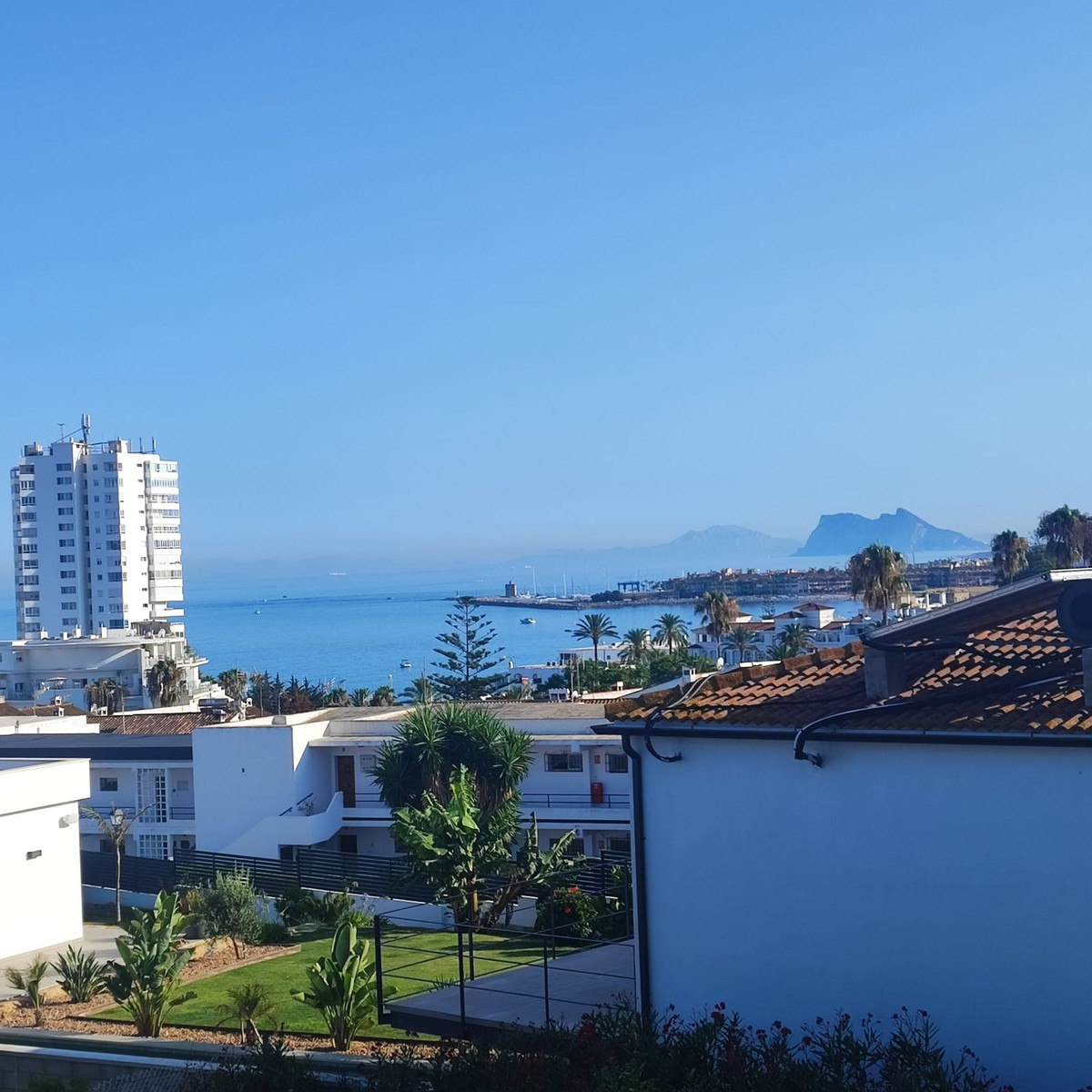 Te koop Half vrijstaand huis Costa Del Sol Torreguadiaro € 750.000,-