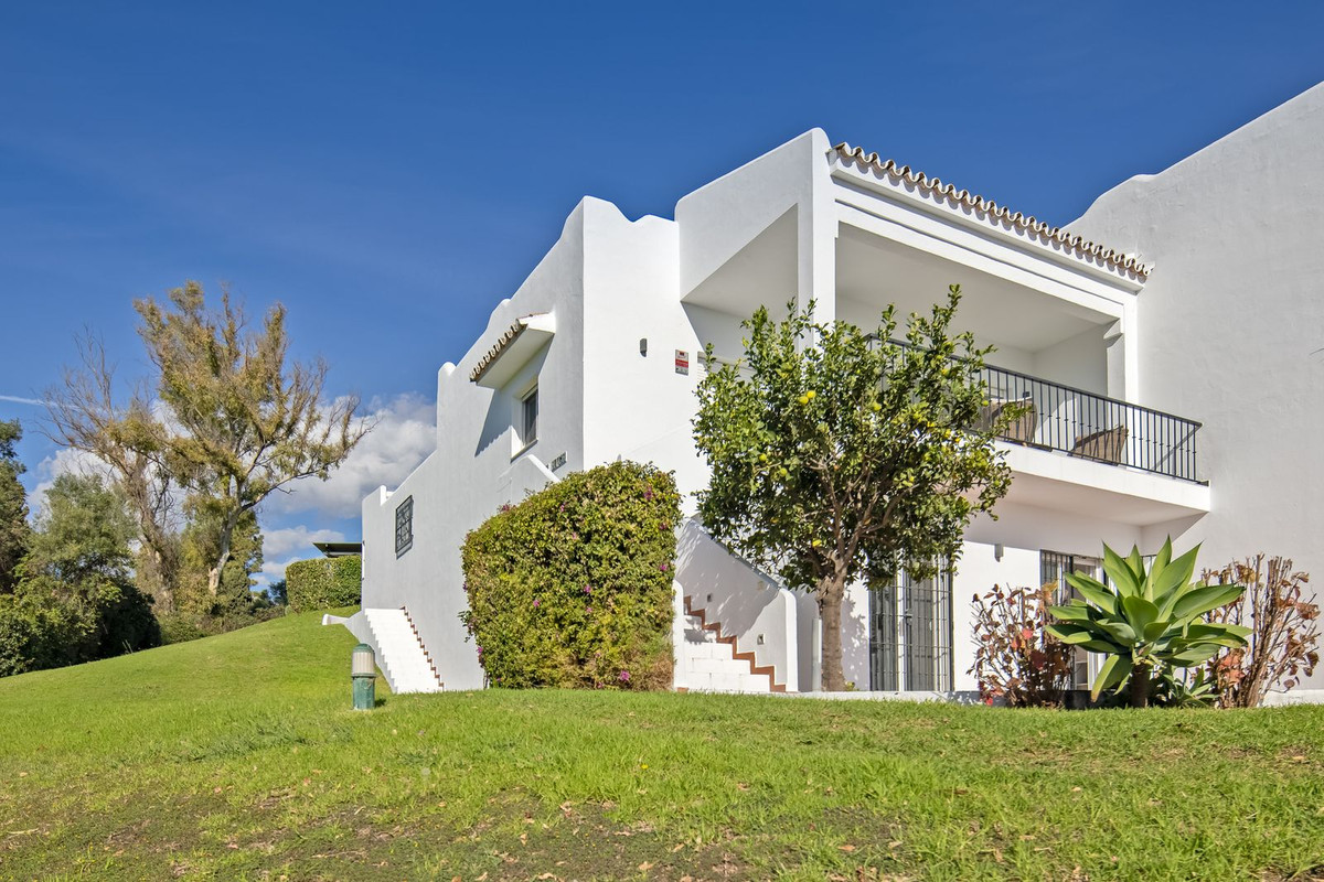 Te koop Half vrijstaand huis Costa Del Sol Nueva Andalucía € 995.000,-