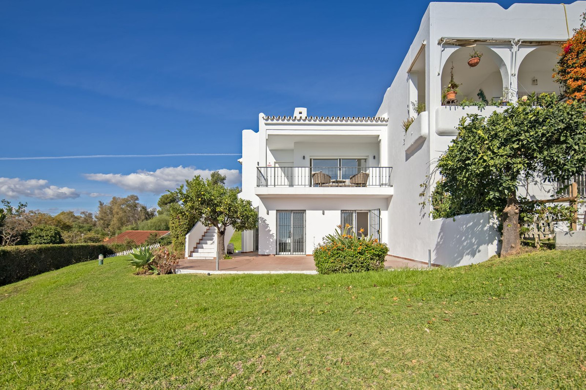 Te koop Half vrijstaand huis Costa Del Sol Nueva Andalucía € 995.000,-
