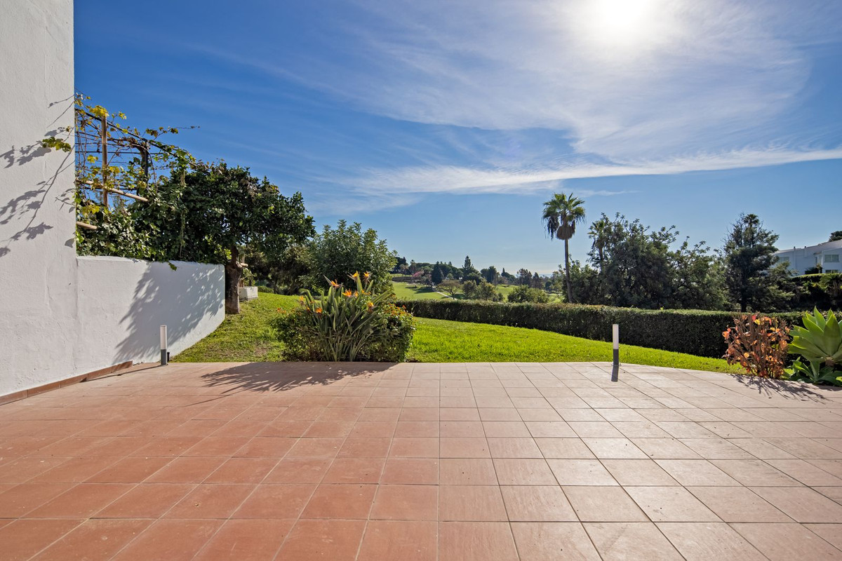 Te koop Half vrijstaand huis Costa Del Sol Nueva Andalucía € 995.000,-