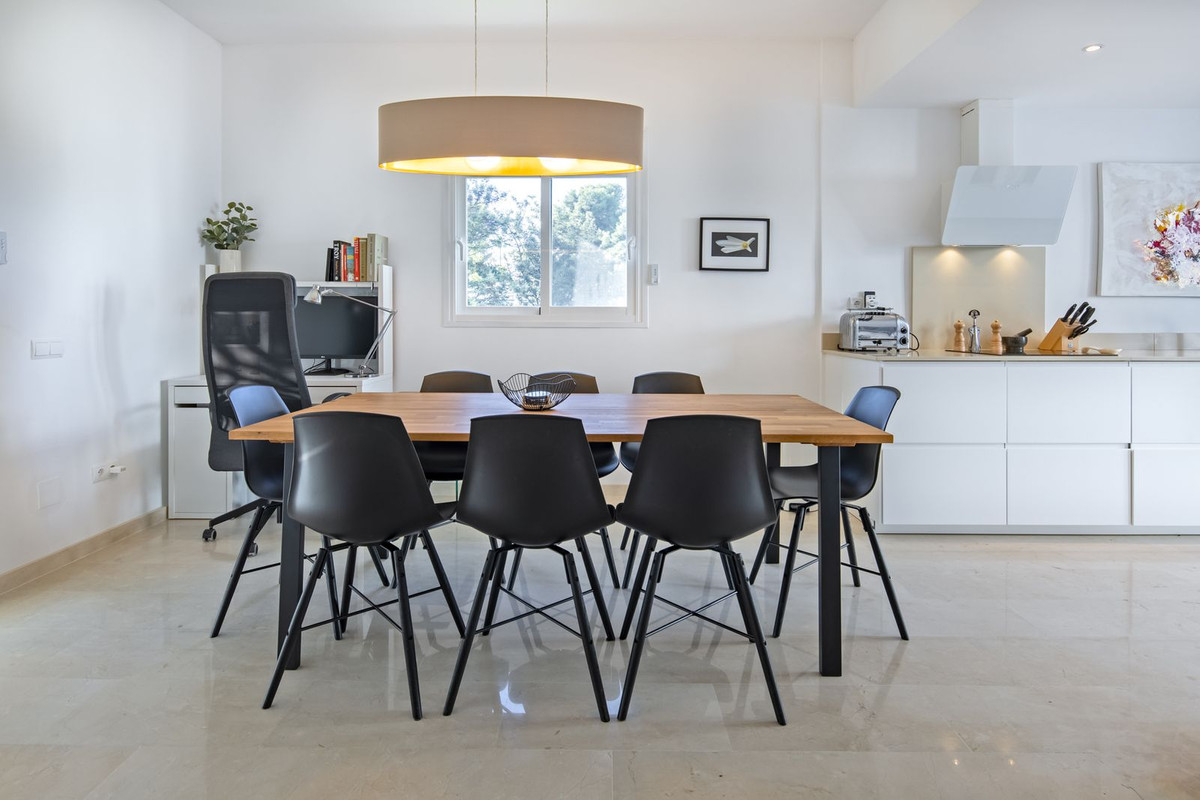 Te koop Half vrijstaand huis Costa Del Sol Nueva Andalucía € 995.000,-