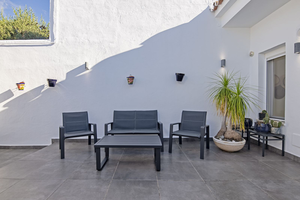 Te koop Half vrijstaand huis Costa Del Sol Nueva Andalucía € 995.000,-