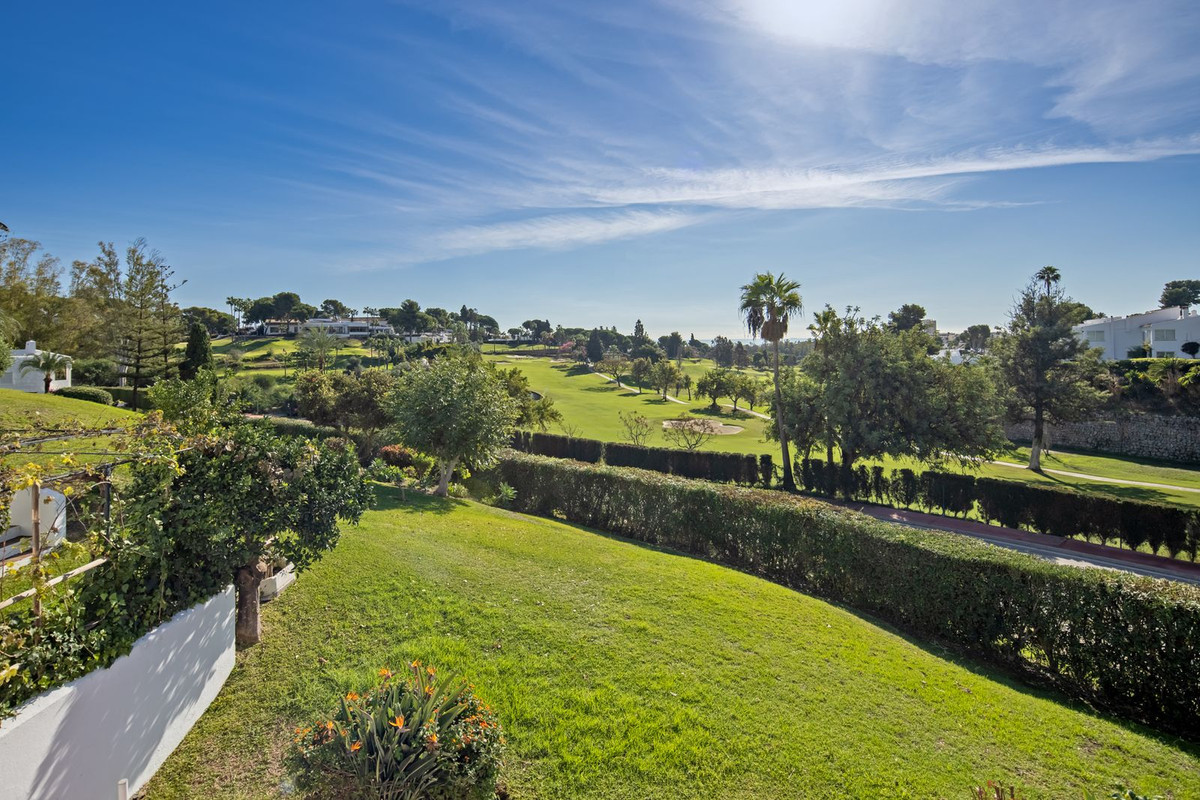 Te koop Half vrijstaand huis Costa Del Sol Nueva Andalucía € 995.000,-