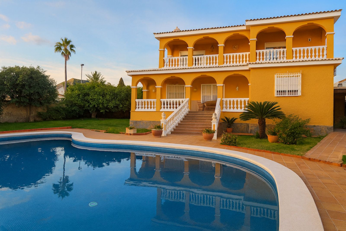 Te koop Vrijstaande Villa Costa Del Sol Torremolinos € 2.950.000,-