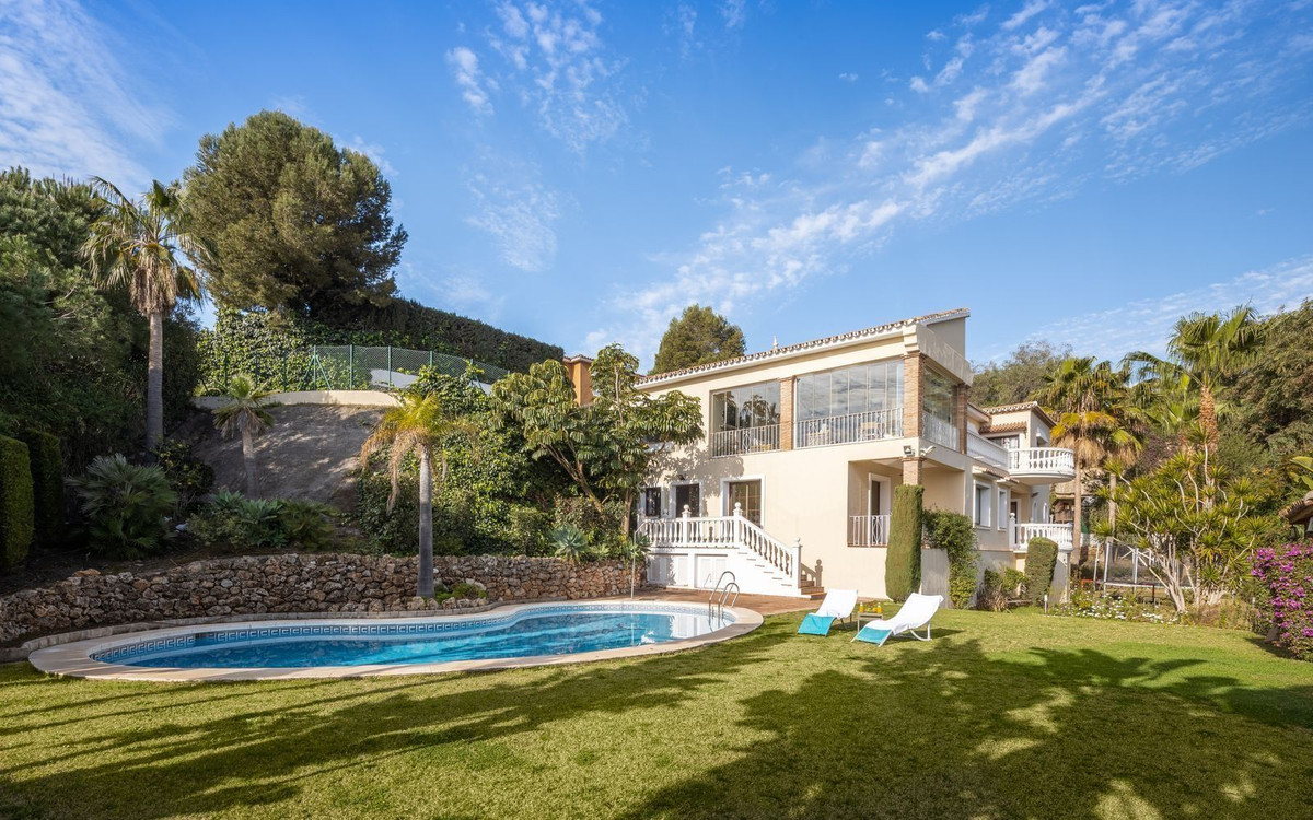 Te koop Vrijstaande Villa Costa Del Sol El Paraiso € 1.690.000,-