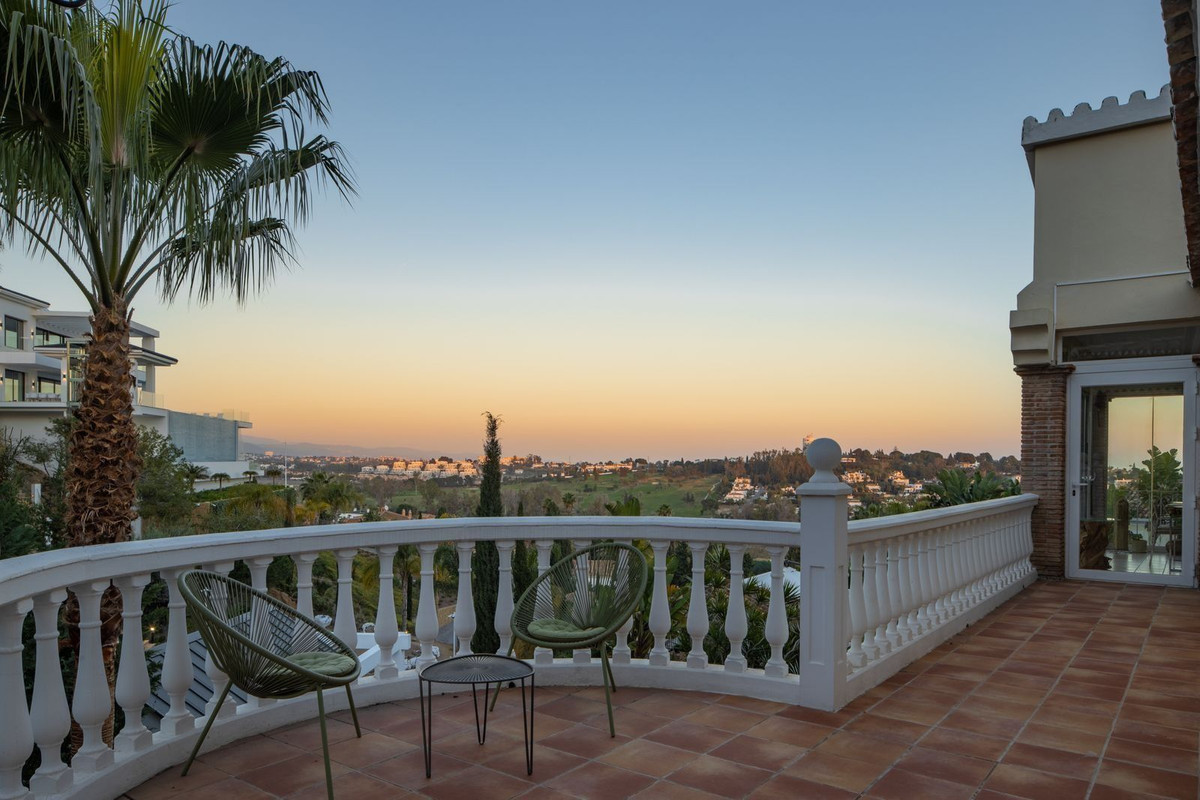 Te koop Vrijstaande Villa Costa Del Sol El Paraiso € 1.690.000,-