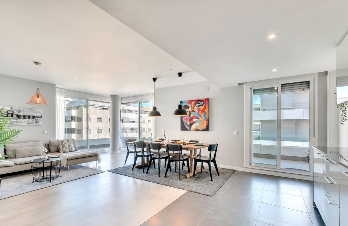 Te koop Middle Floor Apartment Costa Del Sol Nueva Andalucía € 540.000,-