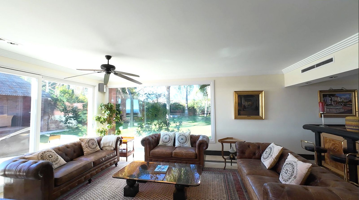 Te koop Vrijstaande Villa Costa Del Sol El Paraiso € 5.995.000,-