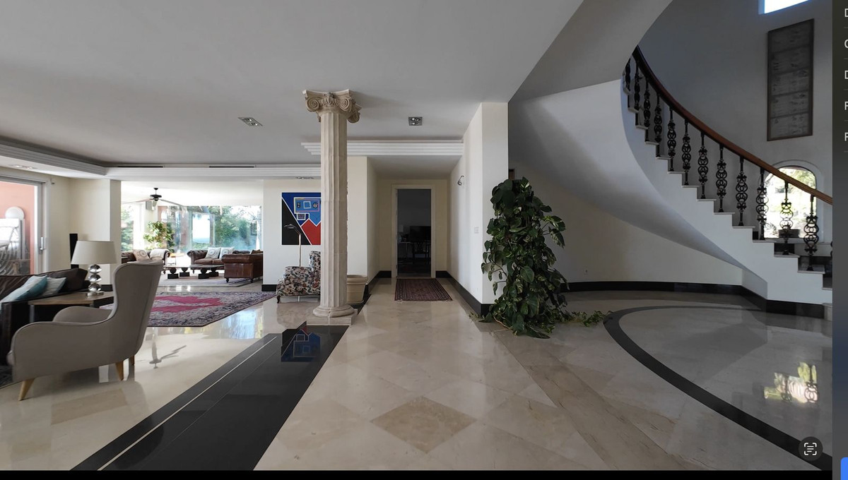 Te koop Vrijstaande Villa Costa Del Sol El Paraiso € 5.995.000,-