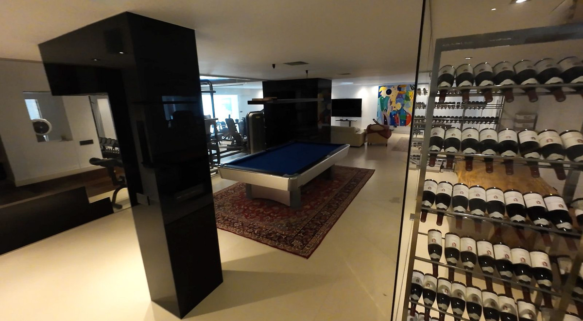 Te koop Vrijstaande Villa Costa Del Sol El Paraiso € 5.995.000,-