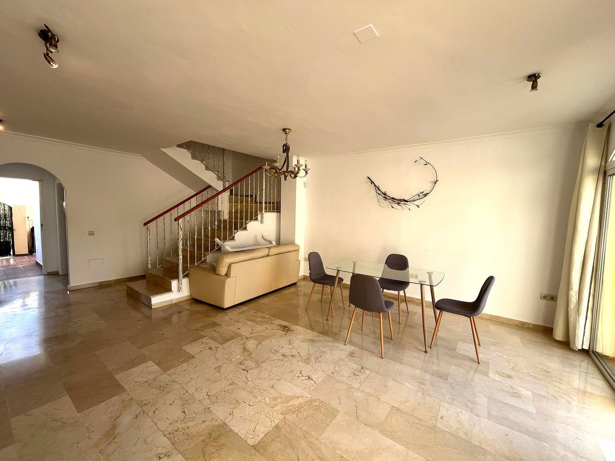 Te koop Herenhuis Costa Del Sol Estepona € 547.000,-