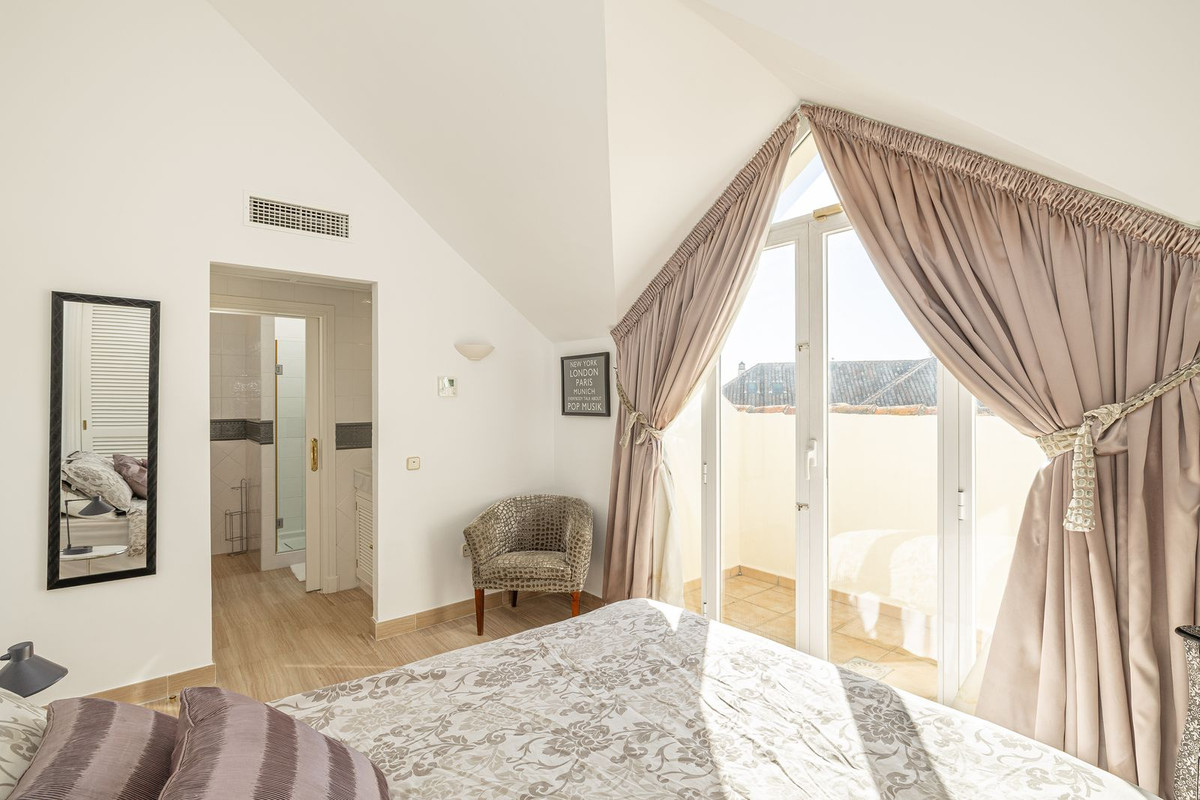 Te koop Penthouse Duplex Costa Del Sol Elviria € 1.250.000,-