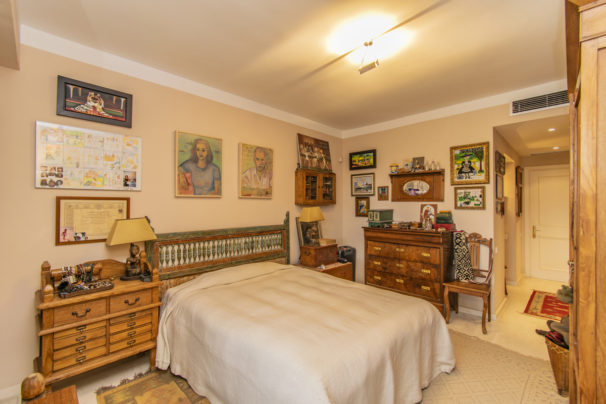 Te koop Gelijkvloers appartement Costa Del Sol Atalaya € 550.000,-