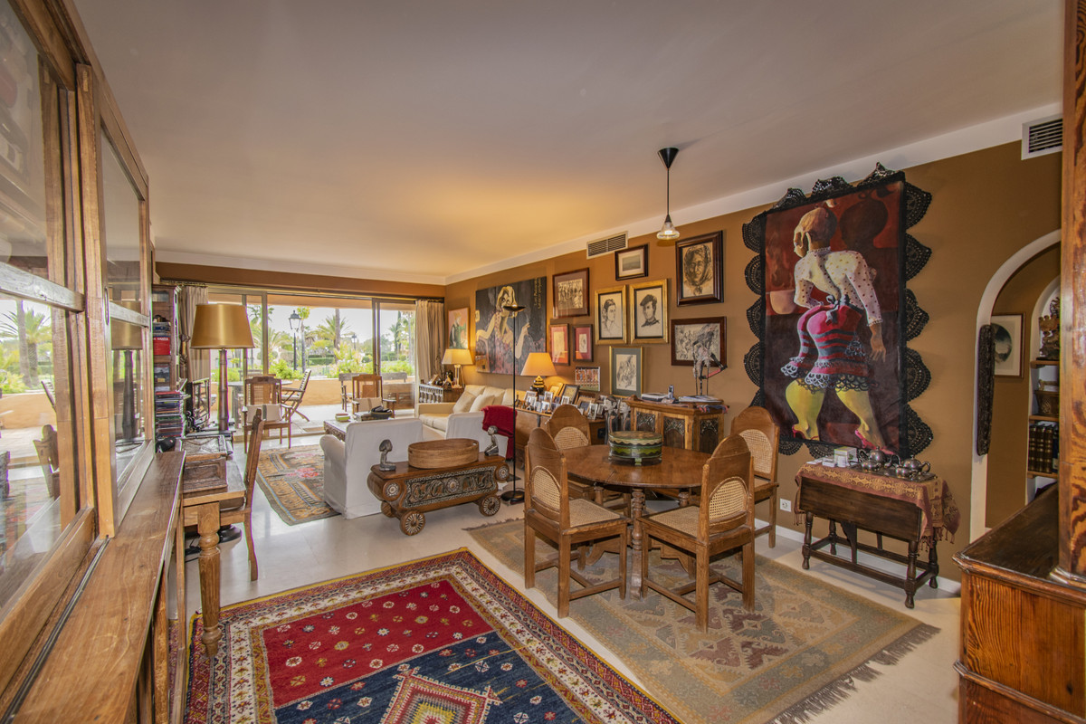 Te koop Gelijkvloers appartement Costa Del Sol Atalaya € 550.000,-