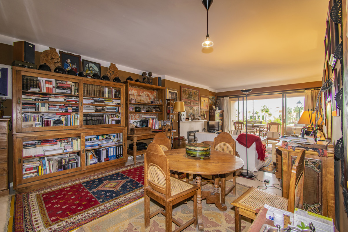 Te koop Gelijkvloers appartement Costa Del Sol Atalaya € 550.000,-