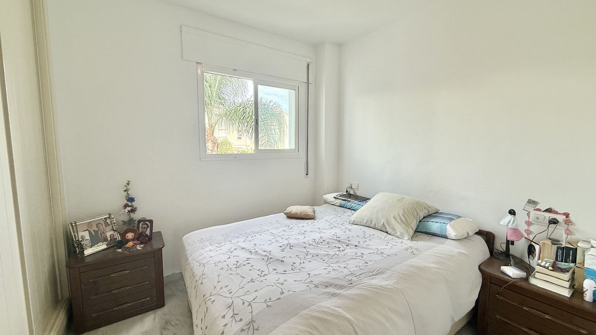 Te koop Middle Floor Apartment Costa Del Sol Calahonda € 330.000,-