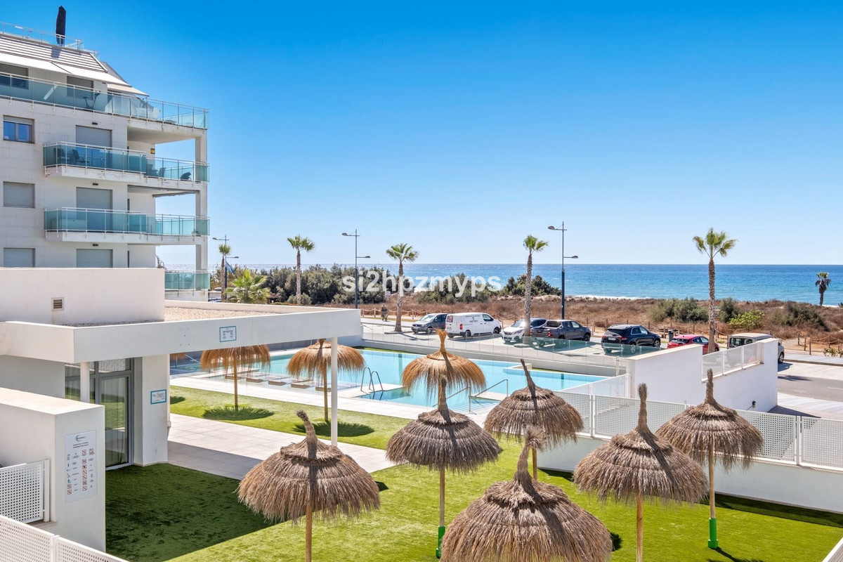 Te koop Middle Floor Apartment Costa Del Sol Torrox € 575.000,-