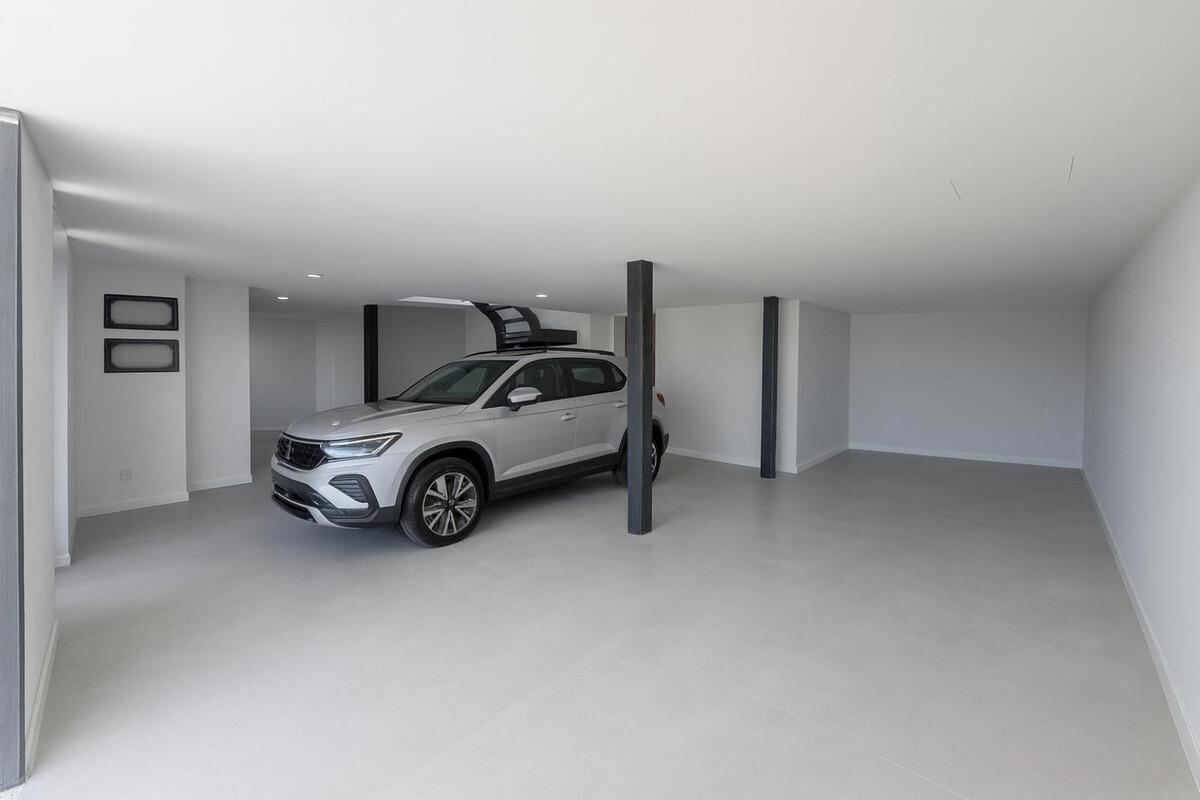 Te koop Nieuwbouw Costa Del Sol Nueva Andalucía € 3.800.000,-