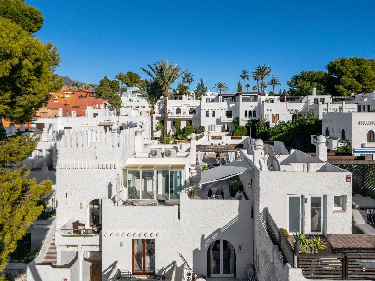 Te koop Herenhuis Costa Del Sol Nueva Andalucía € 1.495.000,-