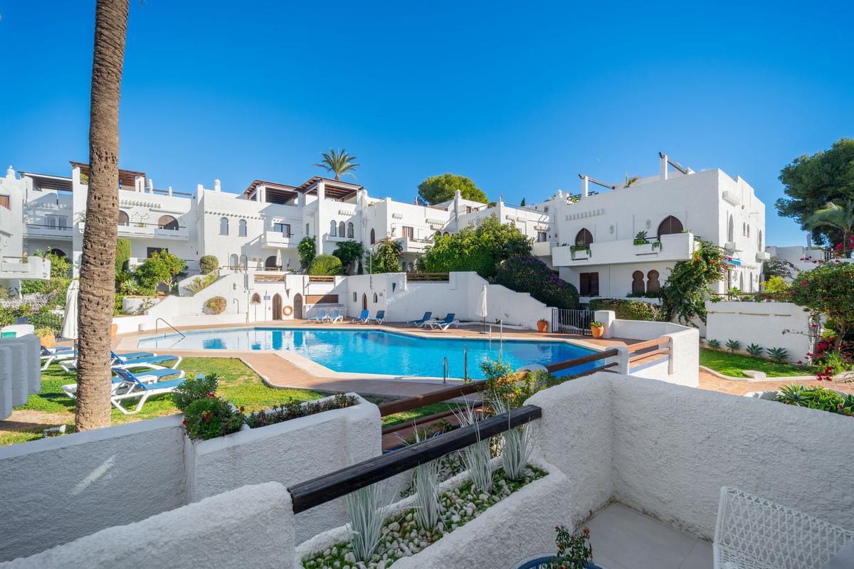 Te koop Herenhuis Costa Del Sol Nueva Andalucía € 1.495.000,-