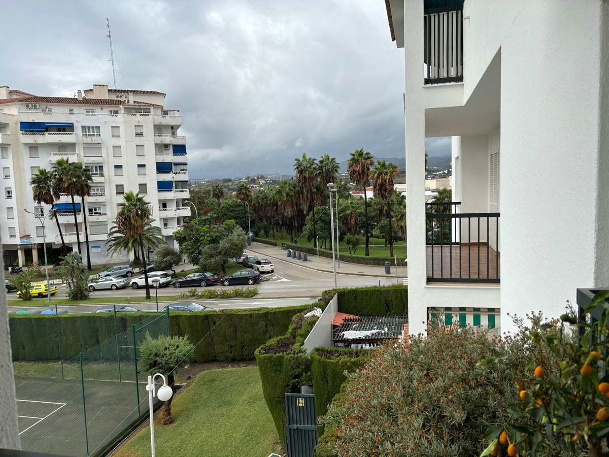 Te koop Middle Floor Apartment Costa Del Sol Nueva Andalucía € 320.000,-