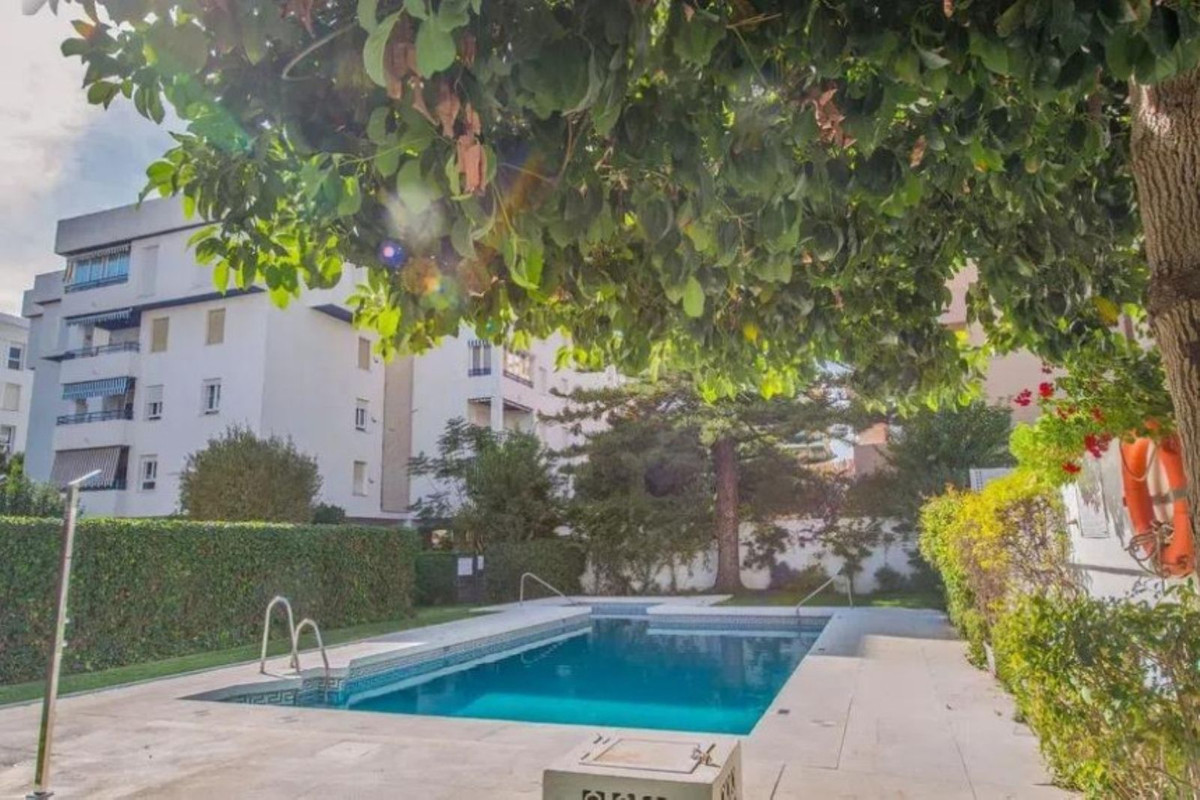 Te koop Middle Floor Apartment Costa Del Sol Marbella € 638.000,-