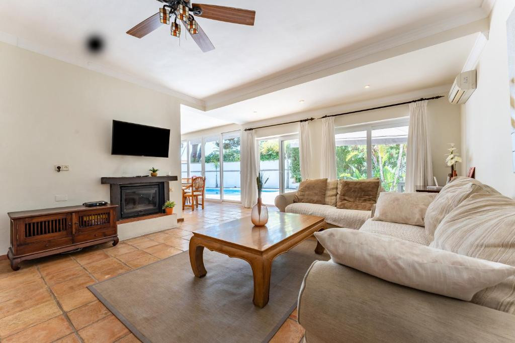 Te koop Vrijstaande Villa Costa Del Sol Marbesa € 1.300.000,-