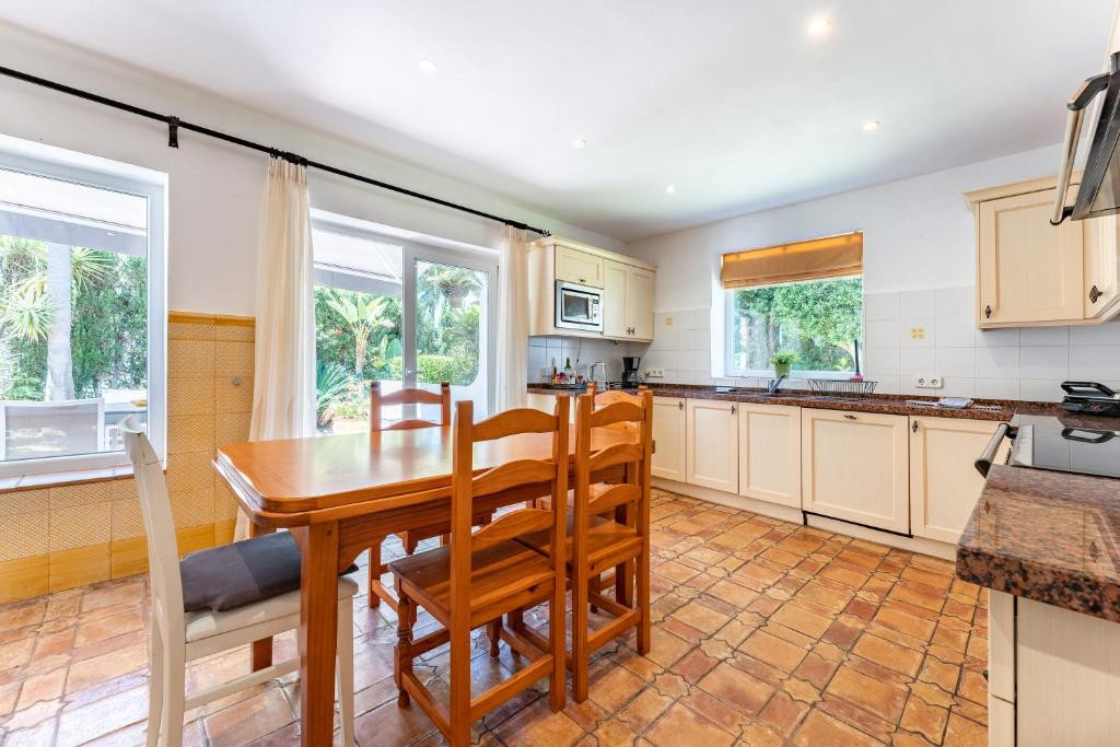 Te koop Vrijstaande Villa Costa Del Sol Marbesa € 1.300.000,-