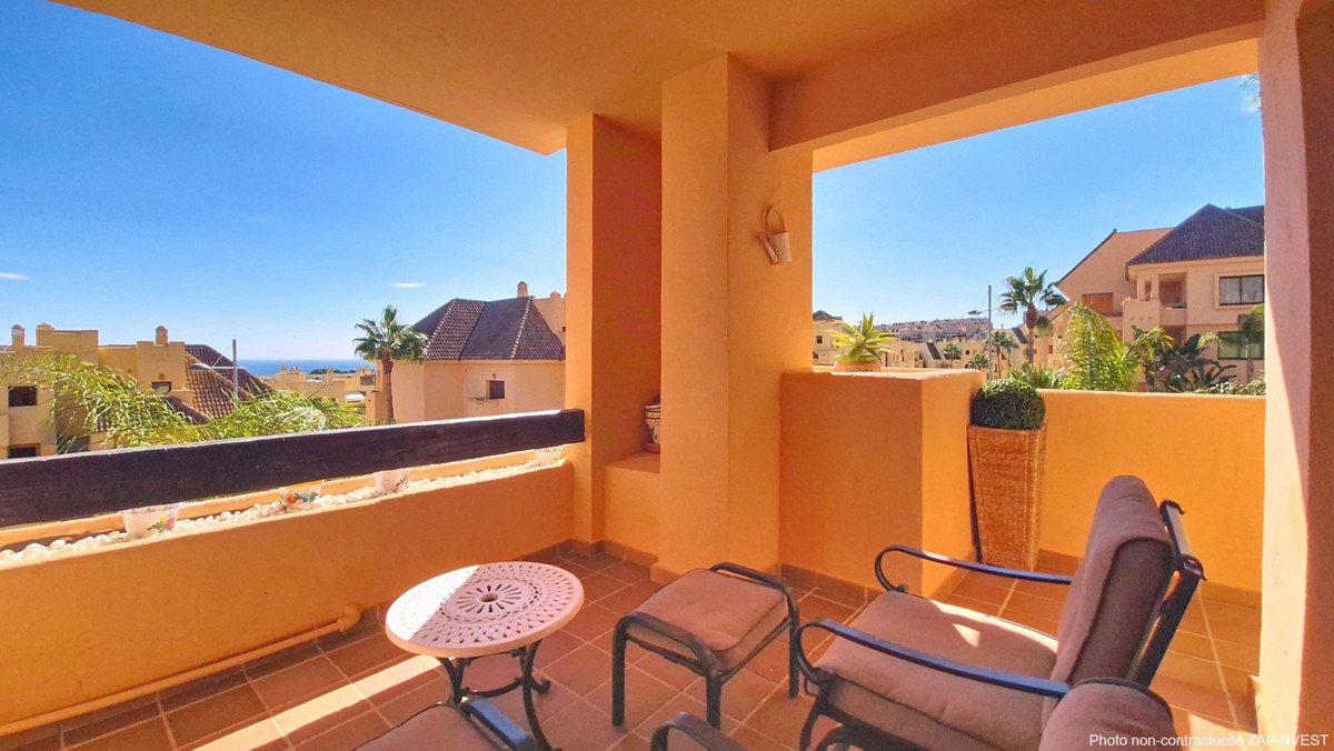 Te koop Middle Floor Apartment Costa Del Sol La Duquesa € 349.000,-
