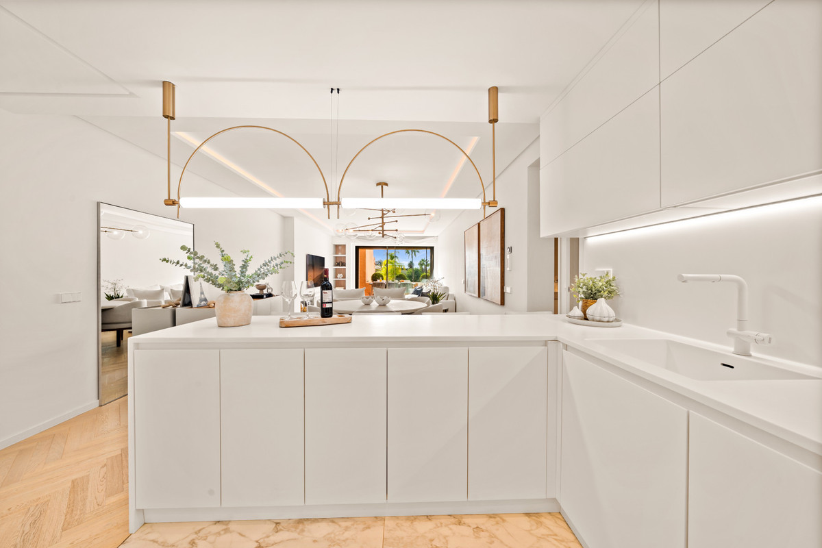 Te koop Penthouse Duplex Costa Del Sol Benahavís € 925.000,-