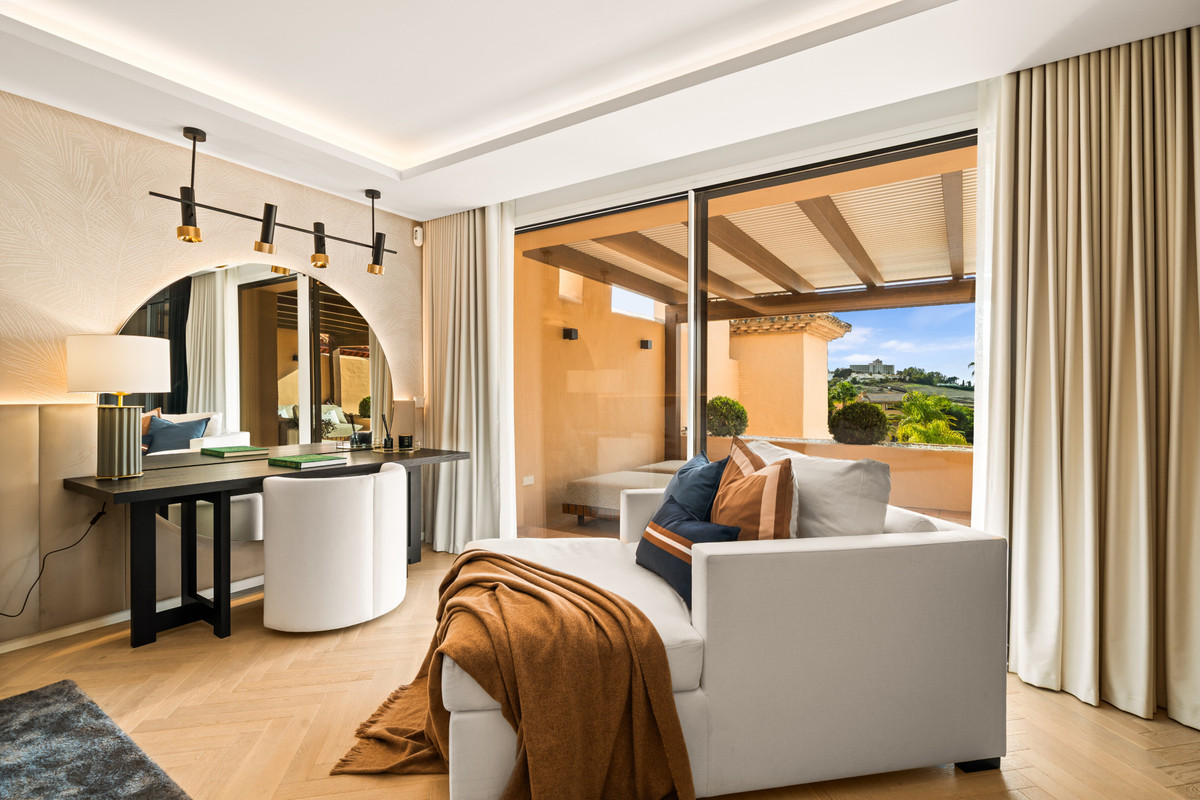 Te koop Penthouse Duplex Costa Del Sol Benahavís € 925.000,-