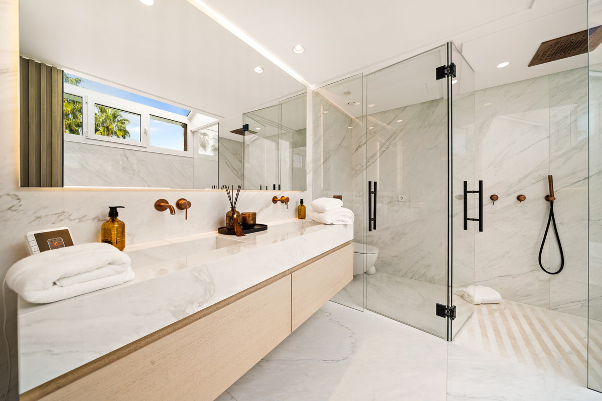 Te koop Penthouse Duplex Costa Del Sol Benahavís € 925.000,-