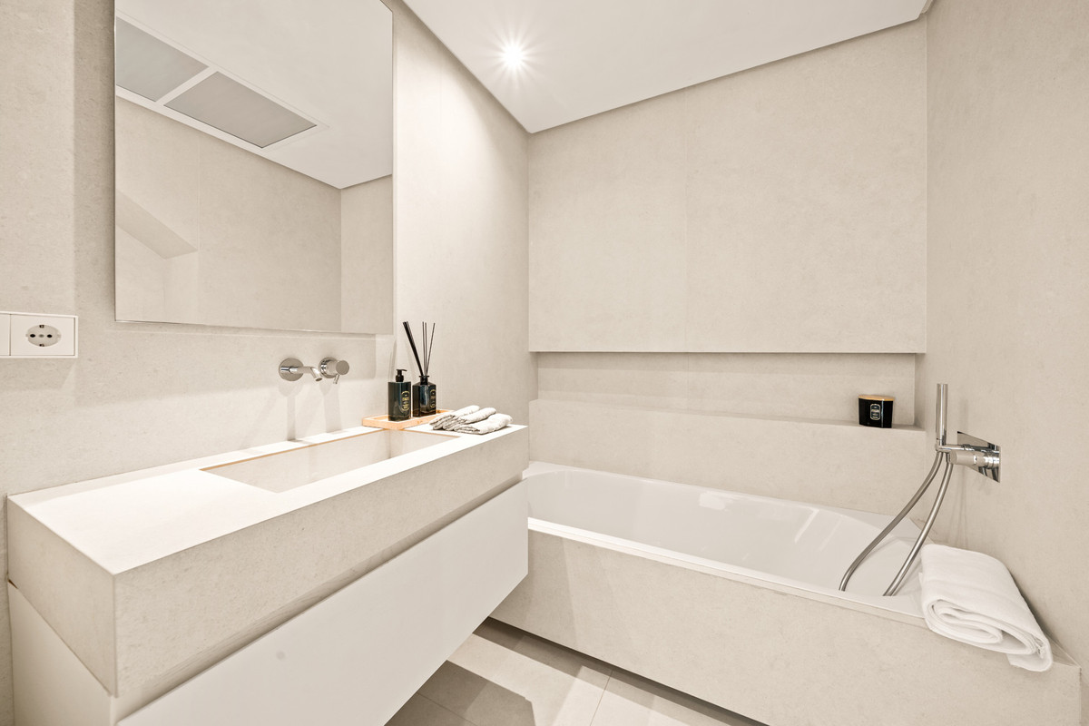 Te koop Penthouse Duplex Costa Del Sol Benahavís € 925.000,-