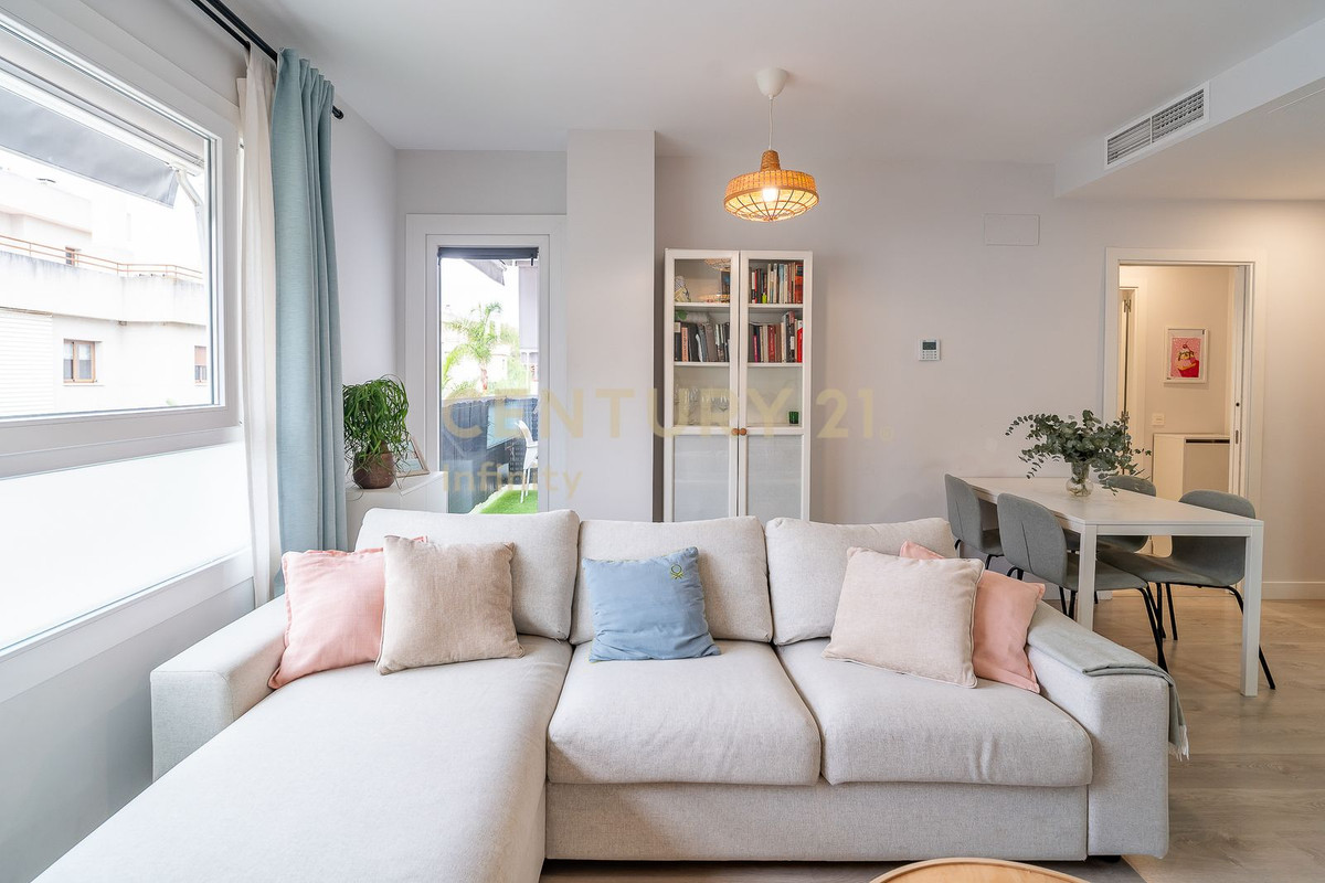 Te koop Middle Floor Apartment Costa Del Sol Mijas Costa € 289.000,-